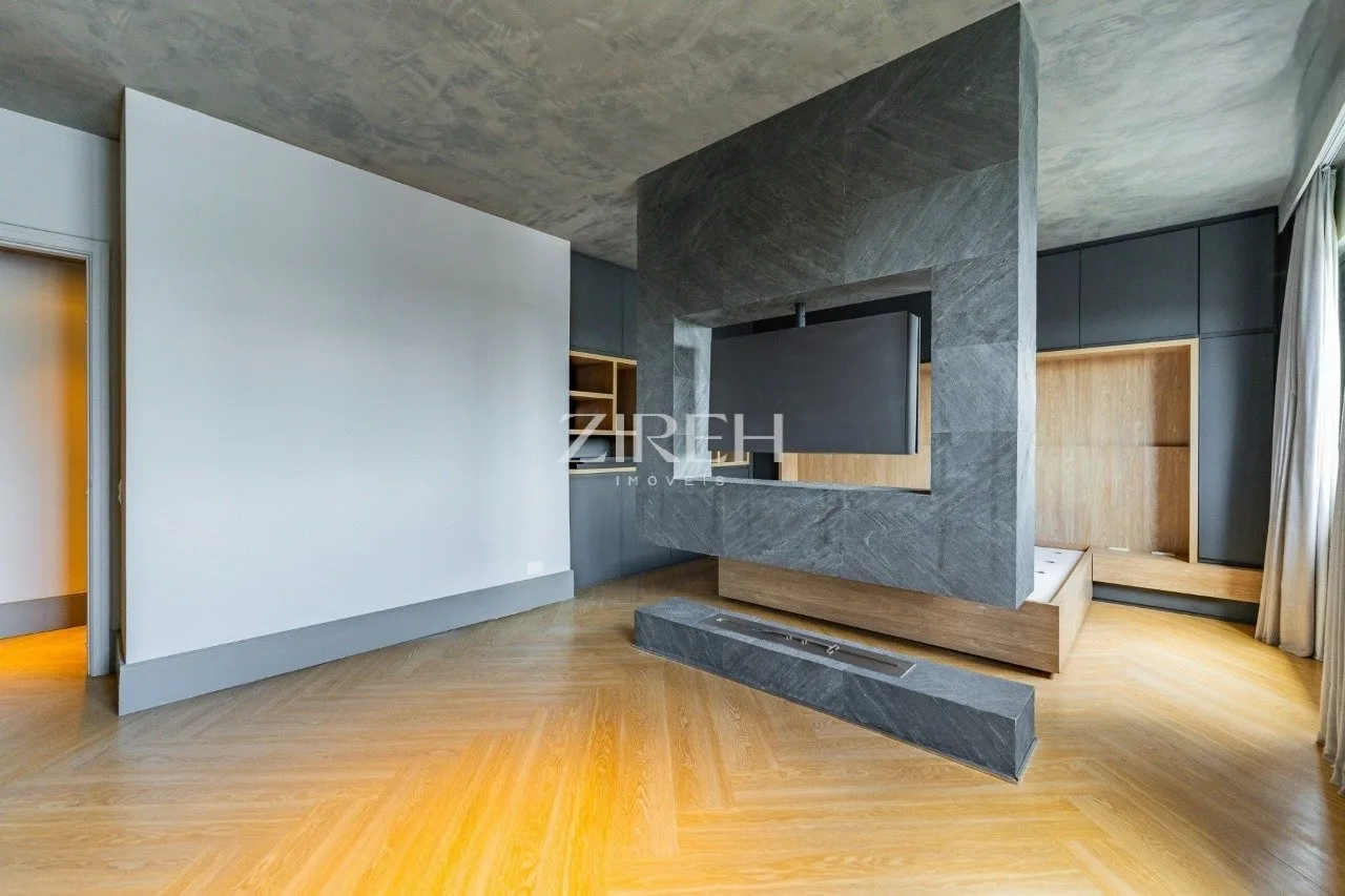 331 m² apartment with 2 en-suite bedrooms and 2 parking — photo 20