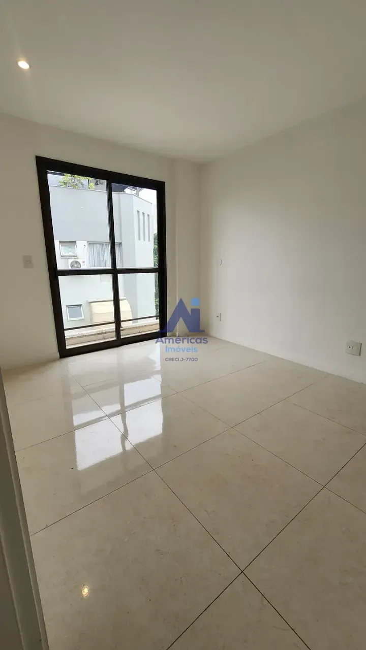 Penthouse with 4 bedrooms and open-plan kitchen — photo 9