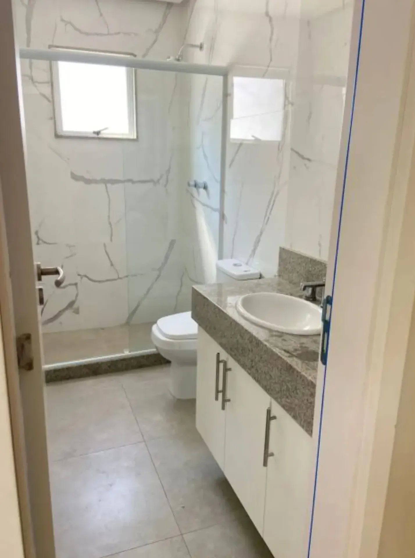 Duplex com 4 quartos, cozinha aberta a gás e 340 m² — photo 35