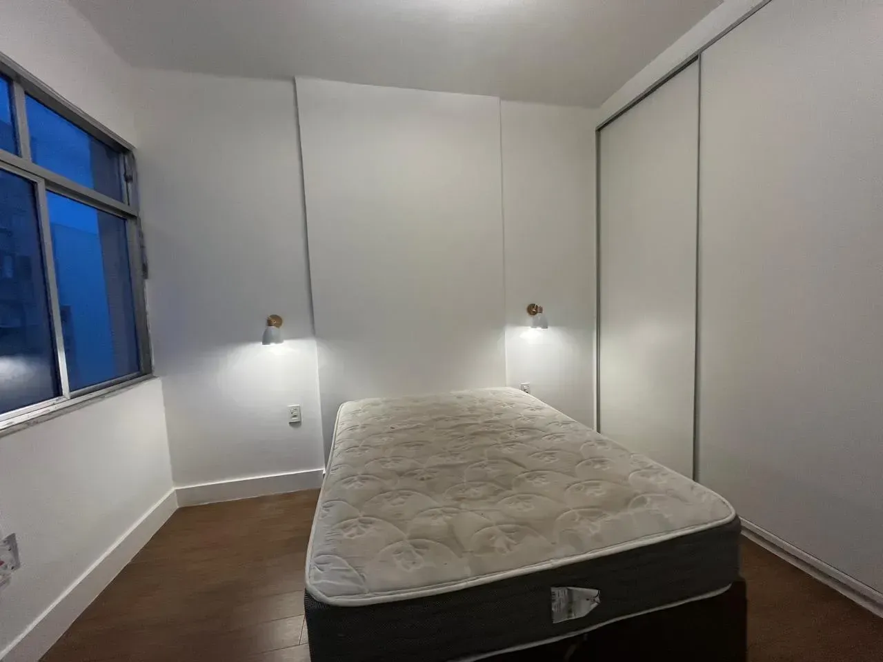 Furnished 1-bedroom apartment with 1 parking space — photo 4