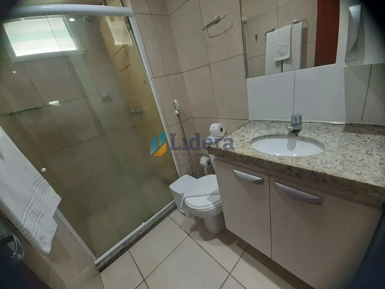 1-bedroom apartment with en-suite bathroom and A/C — photo 11
