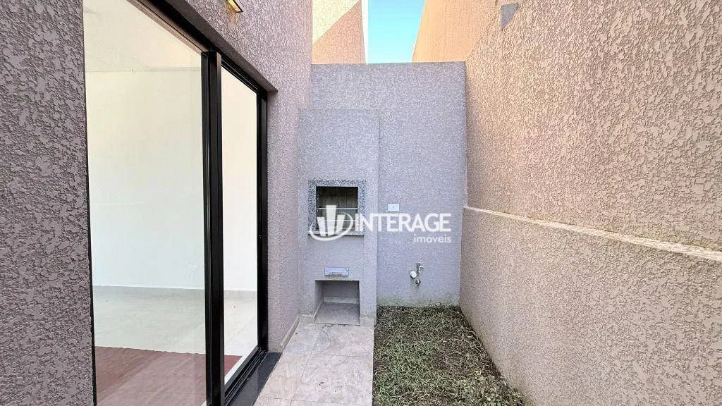 3-suite townhouse with private BBQ and garden — photo 9