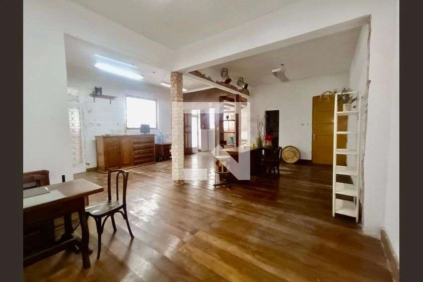 Unfurnished house with 2 bedrooms and private garden — photo 8