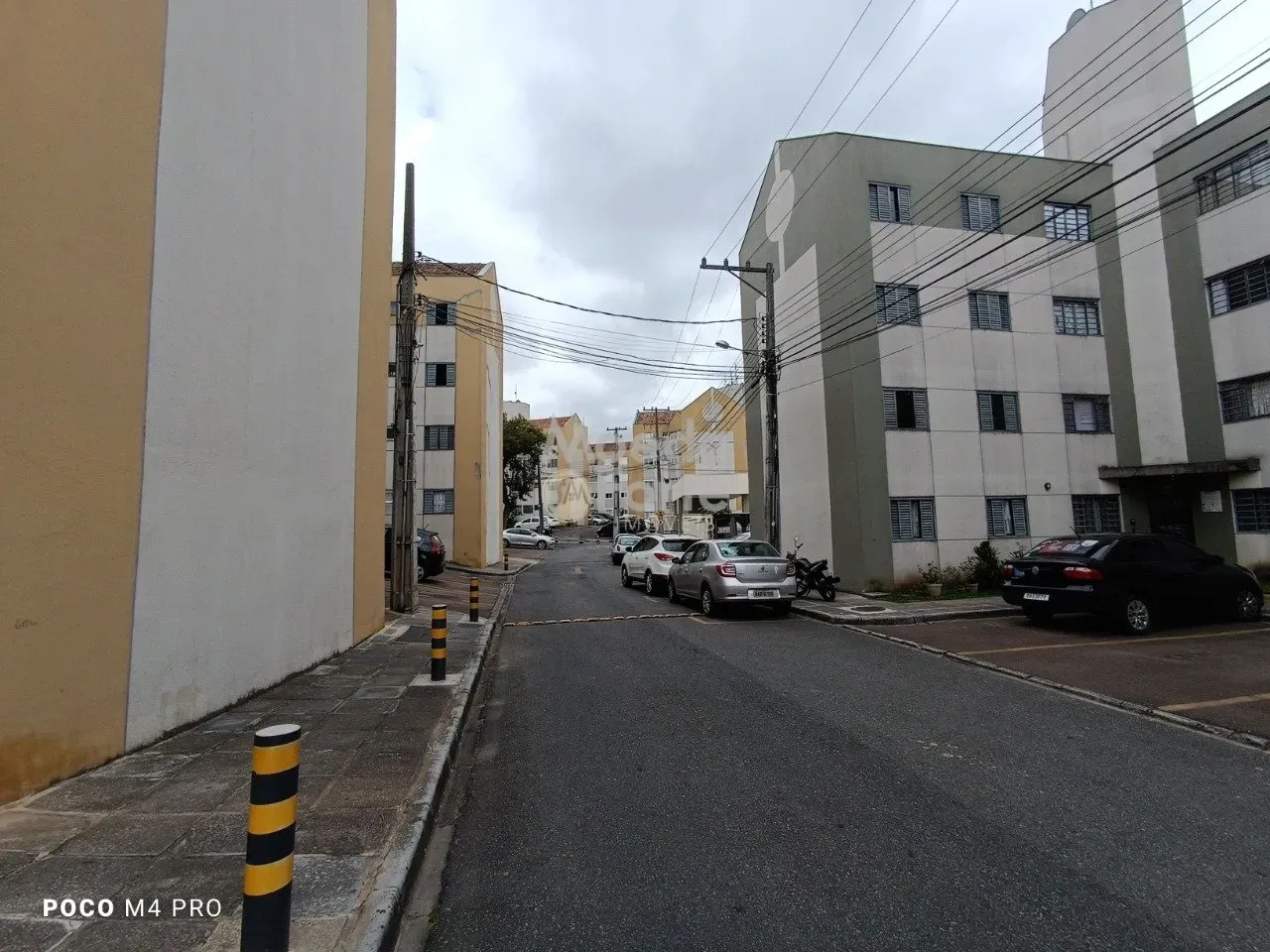 3-bedroom apartment with wood or laminate floors in Curitiba — photo 26