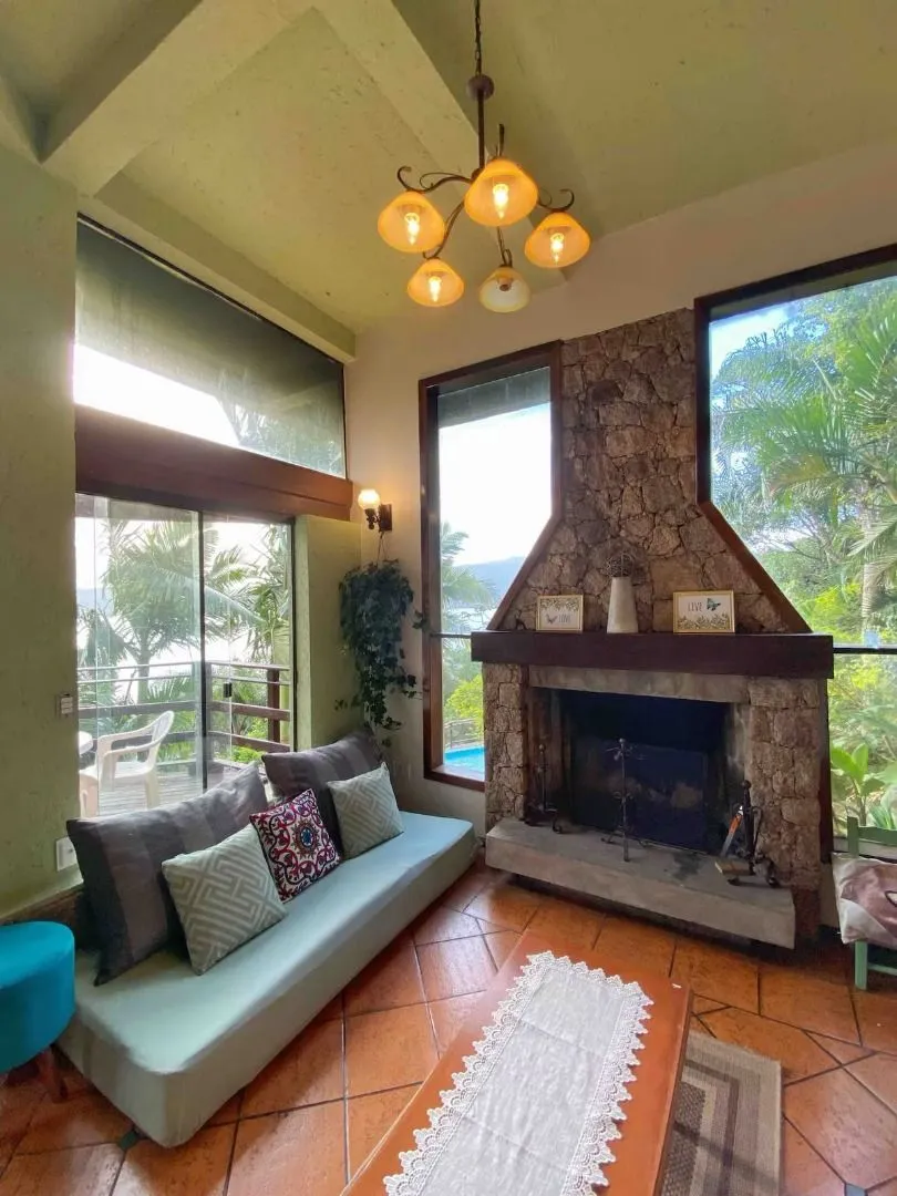 House with 3 bedrooms and glazed balcony — photo 6