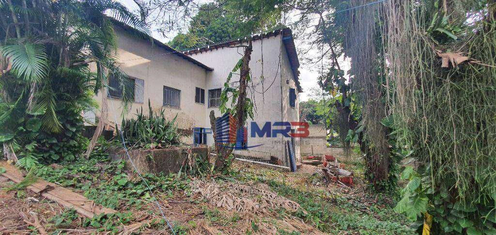House with 1 bedroom and 1 bathroom needing renovation — photo 7