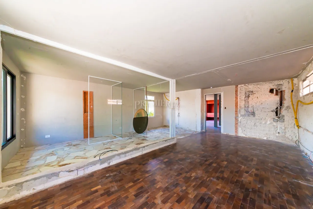 House for rent with 1 bedroom and 5 bathrooms, needs renovation — photo 11