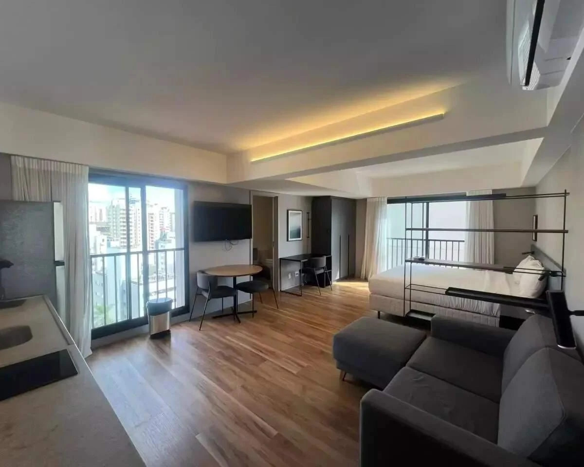 Furnished 40 m² apartment with open-plan kitchen