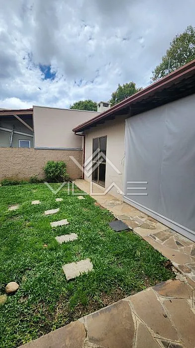 4-bedroom house with a washing machine in Curitiba — photo 29