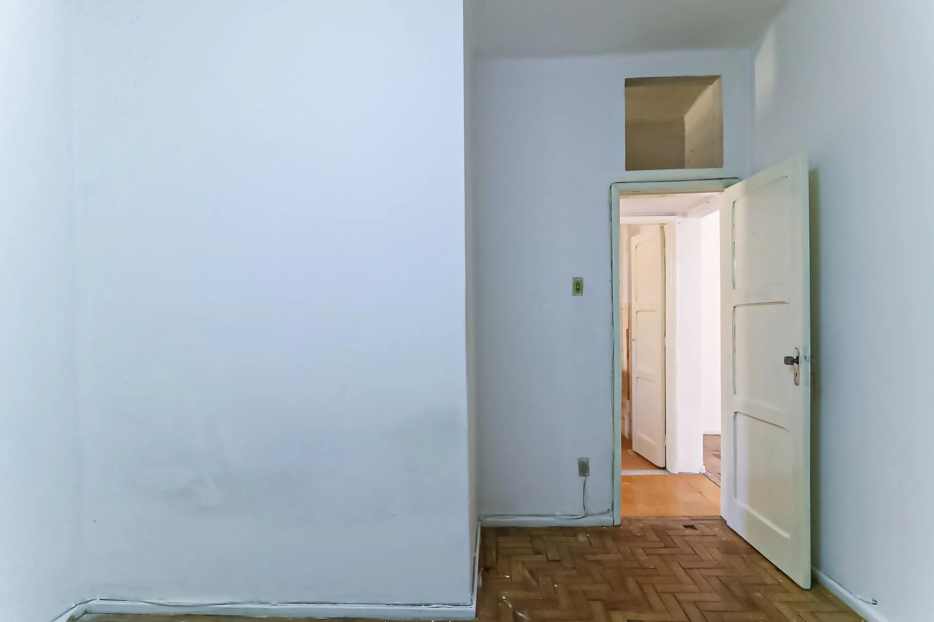 Apartment without parking, 1 bedroom and 1 bathroom — photo 13