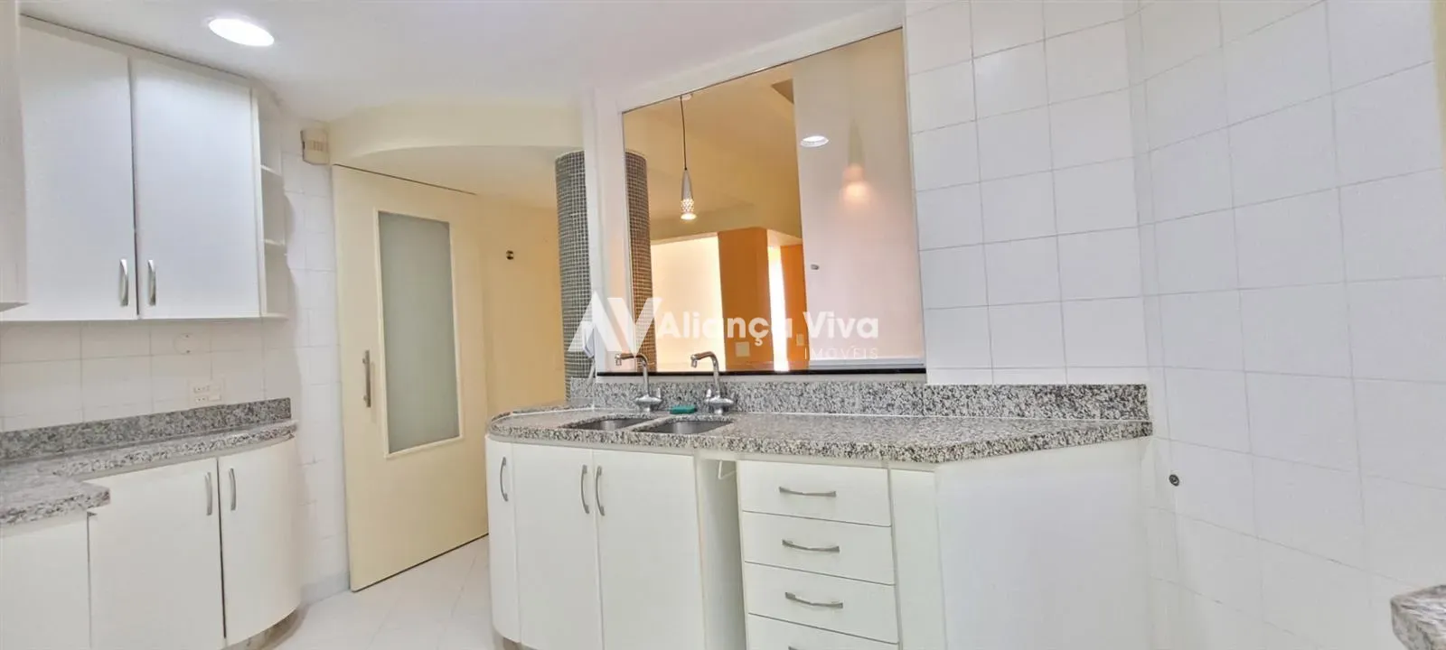 96 m² unfurnished apartment with 2 bedrooms and suite — photo 27