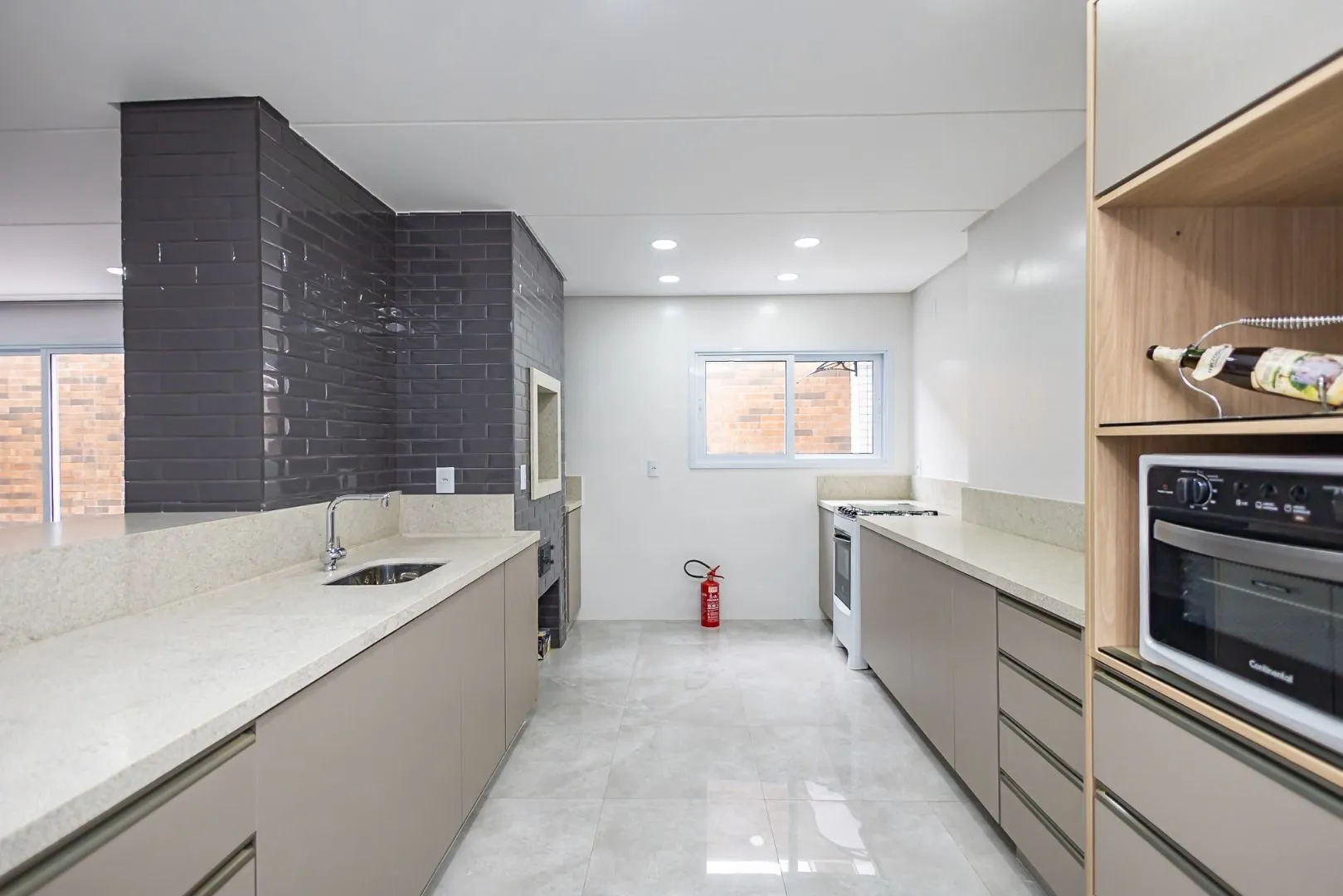 Furnished 2-bedroom apartment with 1 parking space — photo 45