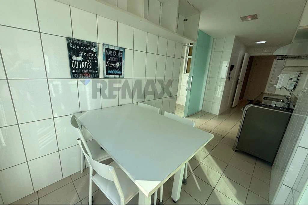 Apartamento reformado de 98 m² com varanda fechada — photo 19