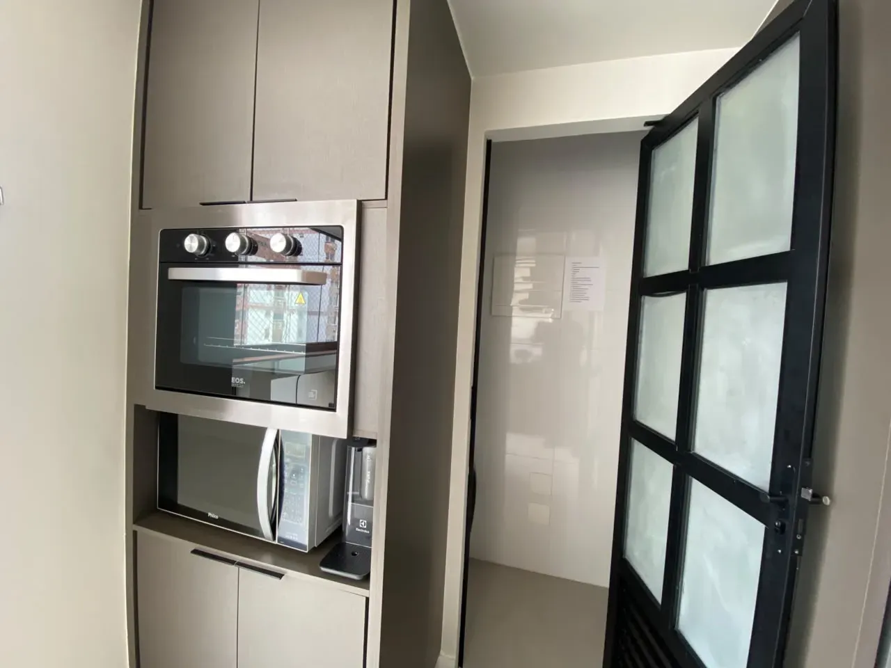 Home office in a 2-bedroom apartment, 52 m² — photo 8