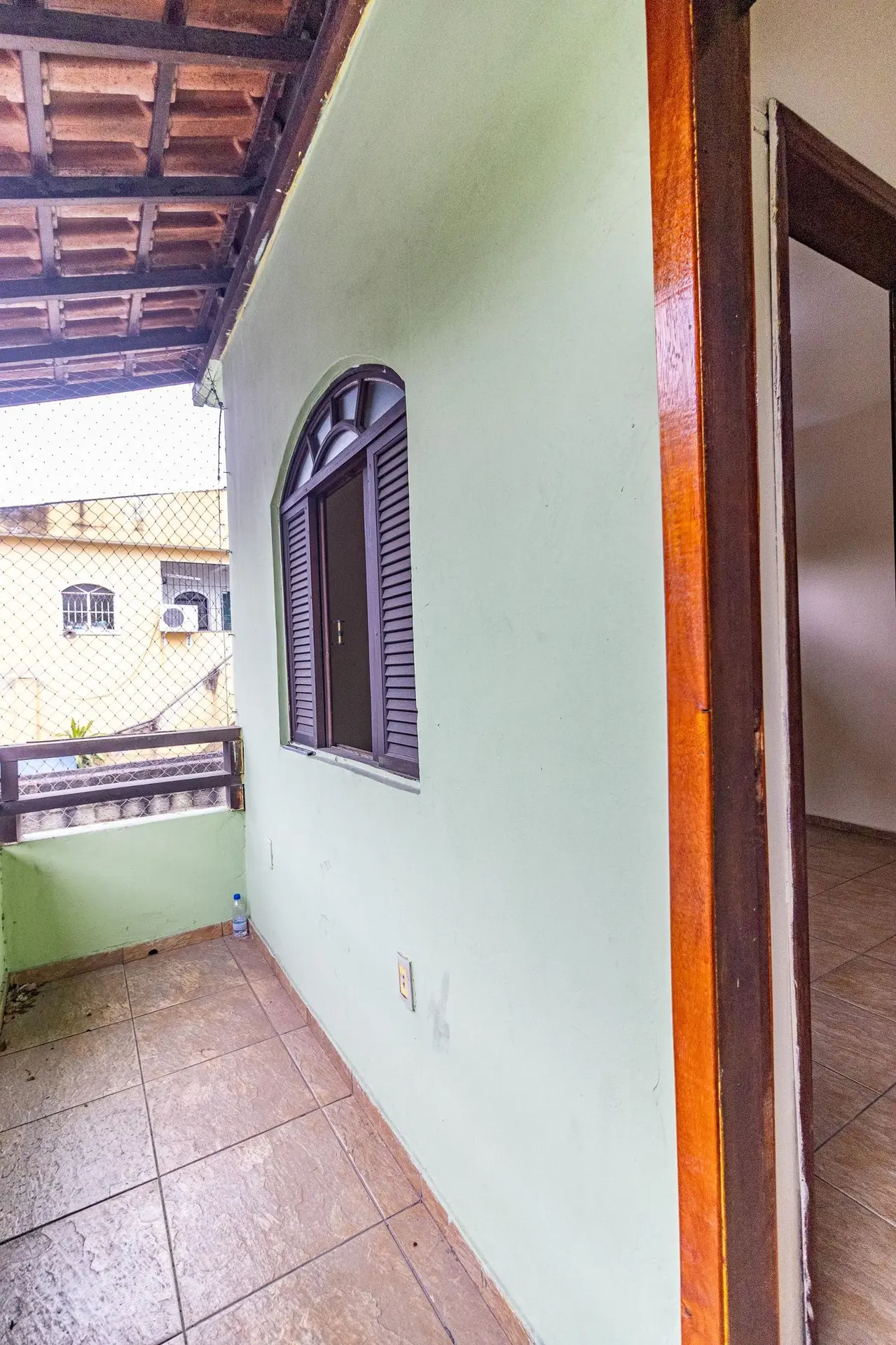Rental house with 4 bedrooms and 2 bathrooms