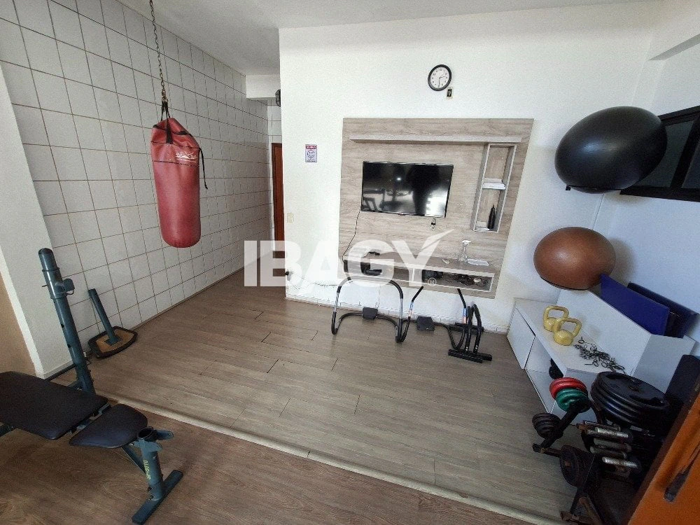98 m² apartment with a private BBQ and a private pool — photo 9