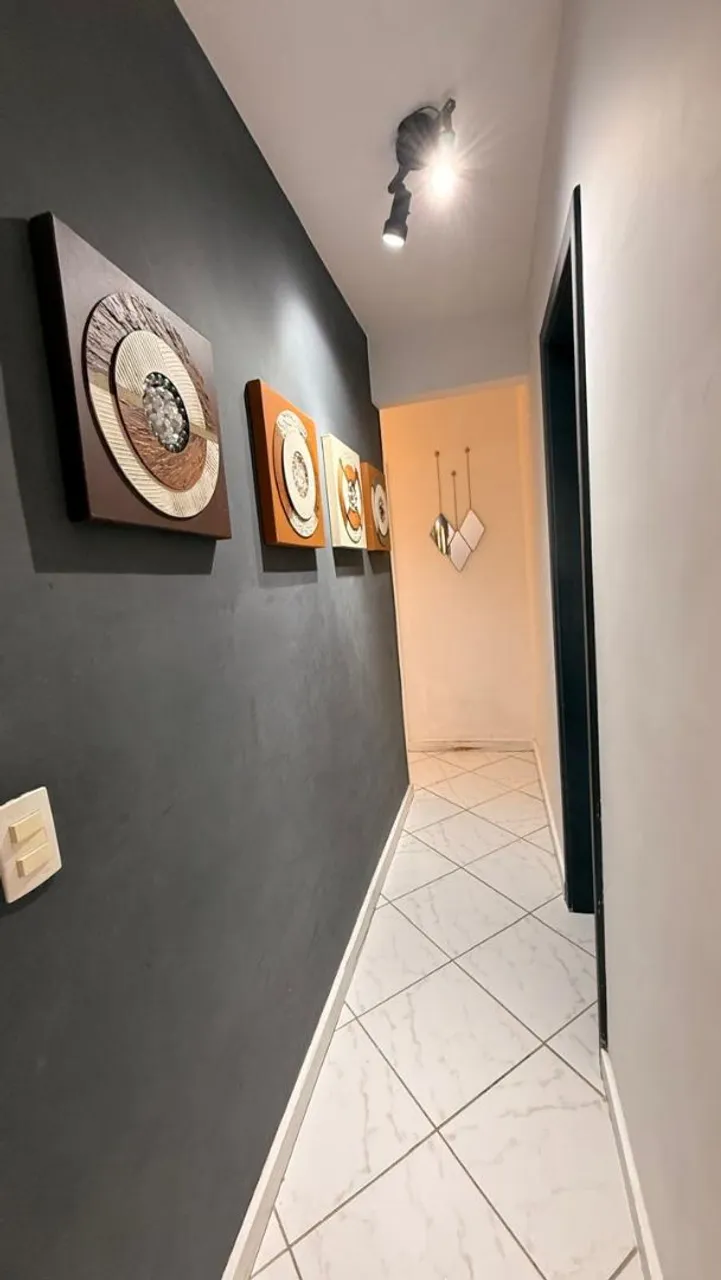 3-bedroom apartment in a building with a gym — photo 16