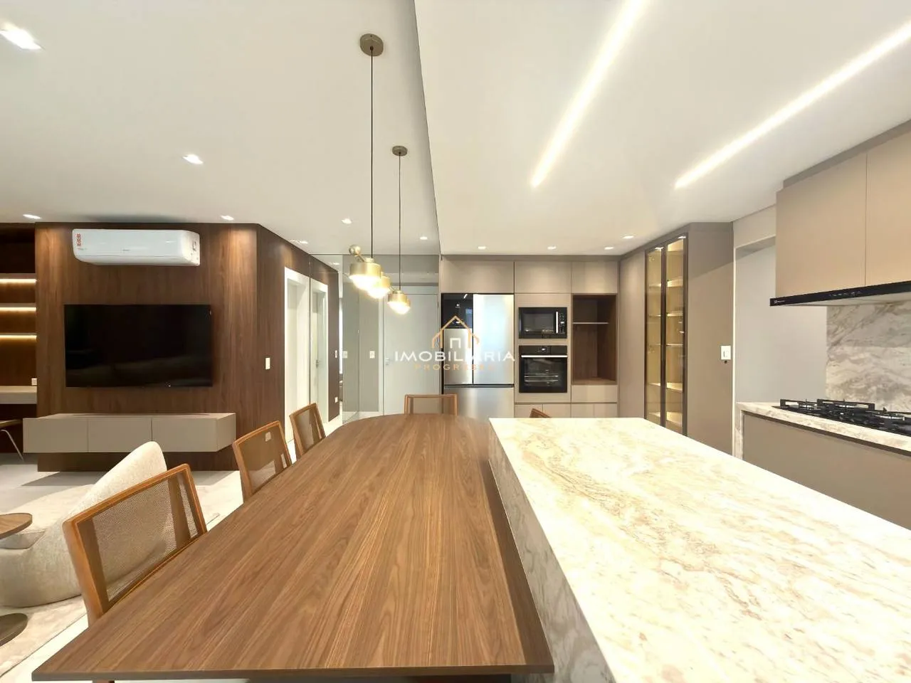 Floor-to-ceiling windows in a 3-bedroom apartment, 138 m² — photo 14