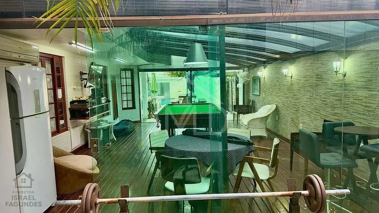 Casa mobiliada com 4 quartos e 5 banheiros, 806 m² — photo 18