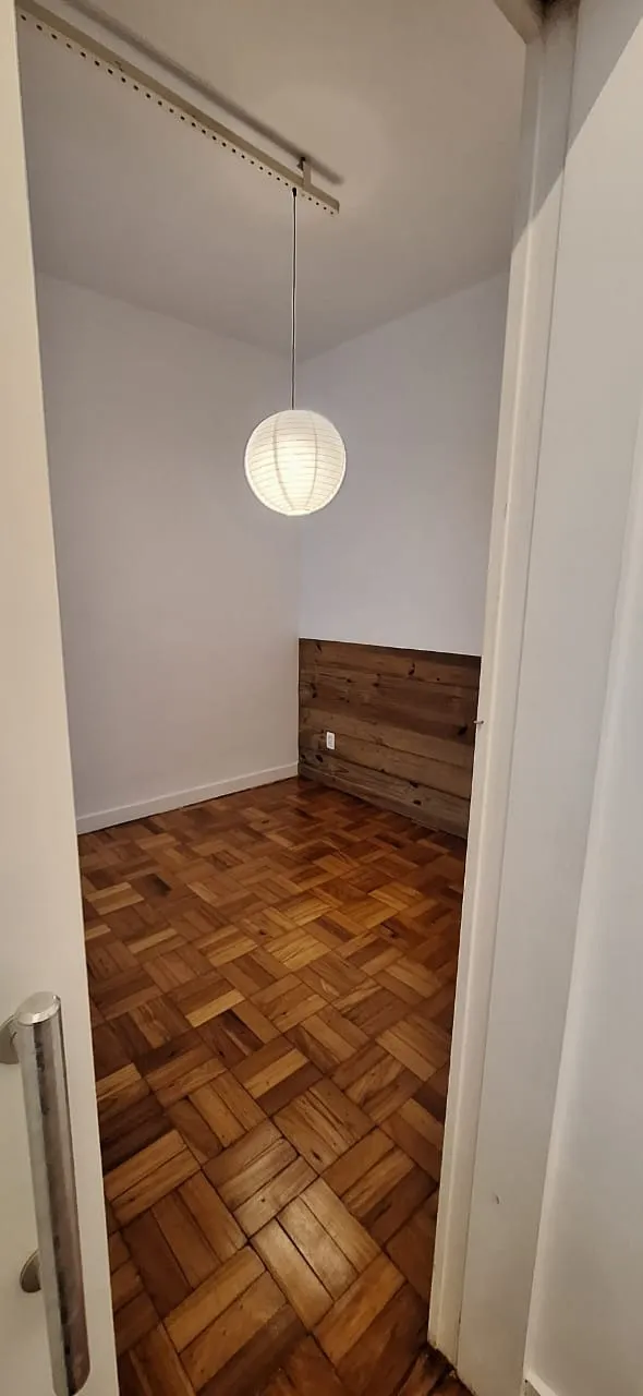 Apartamento, 45 m², com piso de madeira ou laminado — photo 3