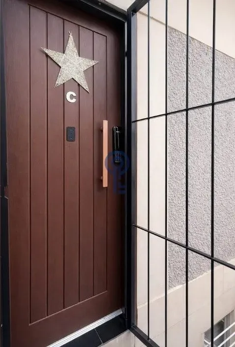 Меблированная квартира 80 м² с 2 спальнями и балконом — photo 16