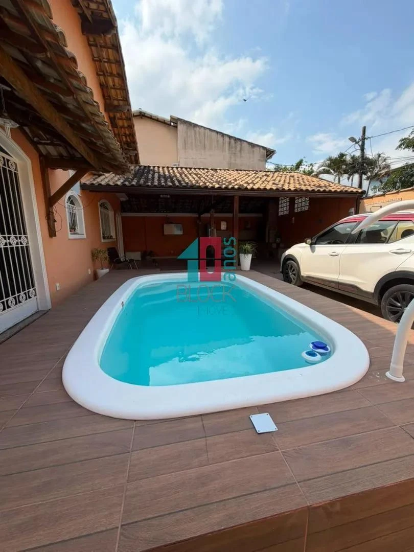 House with shared outdoor pool, 2 bedrooms and 400 m² — photo 12