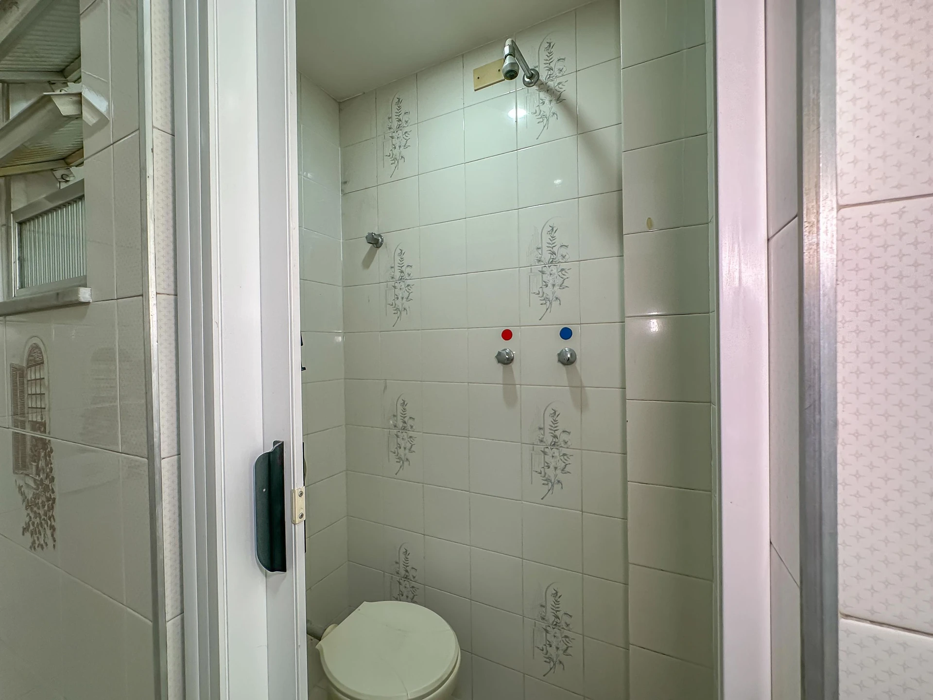 Washing machine in a 2-bedroom apartment, 80 m² — photo 5