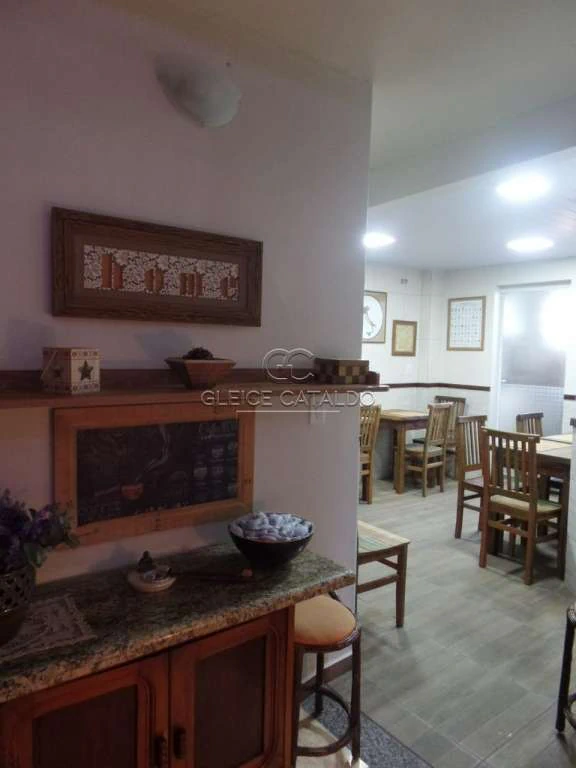 Apartment with 8 en-suite bedrooms and 480 m² — photo 2
