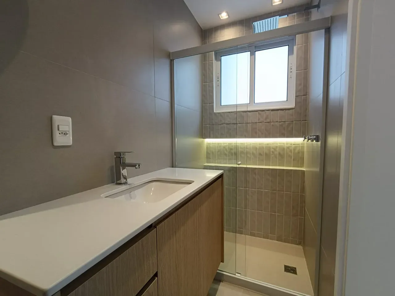 3-bedroom apartment with a walk-in closet in Rio de Janeiro — photo 19