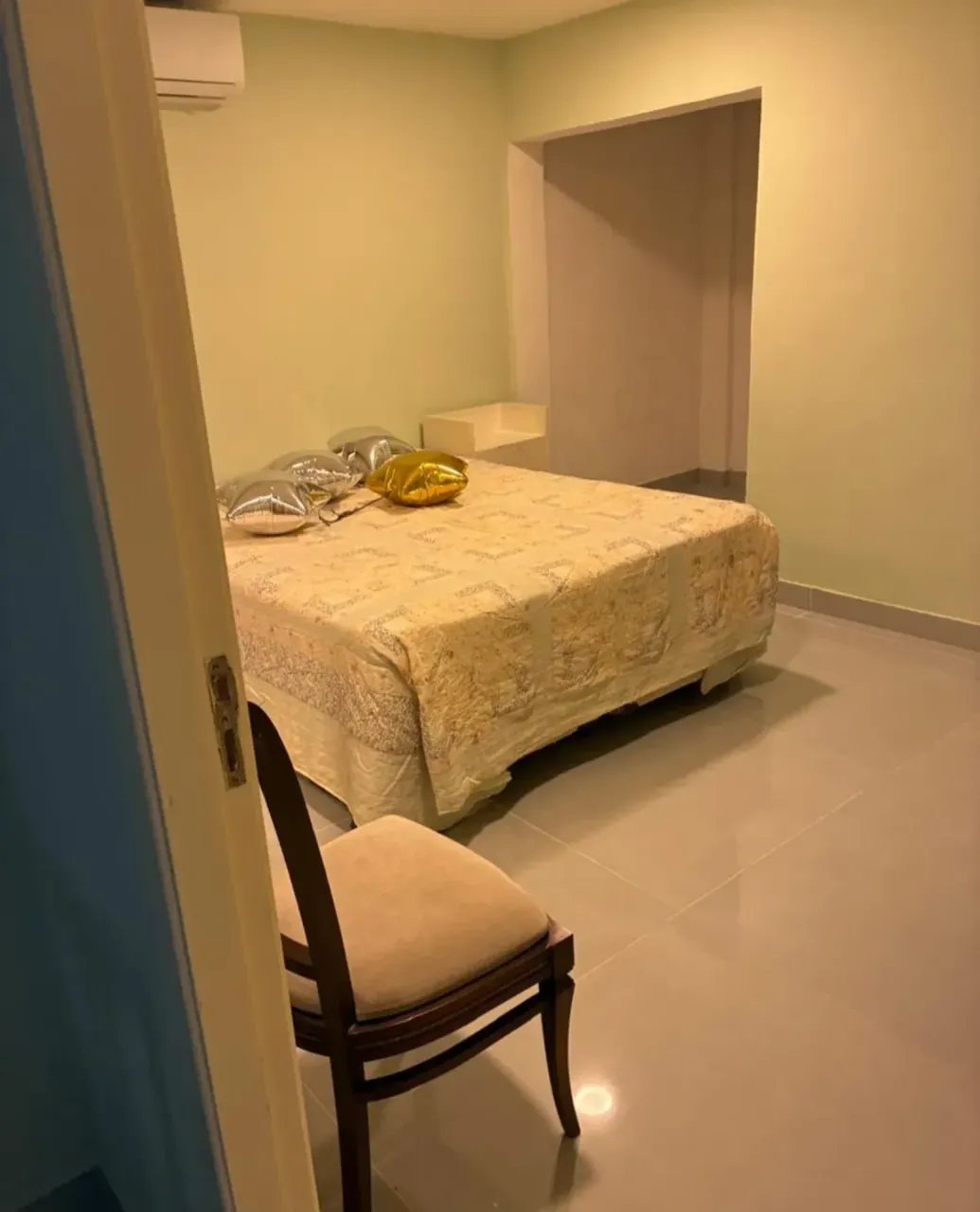 Apartamento de 2 quartos com cozinha separada e 60 m² — photo 8