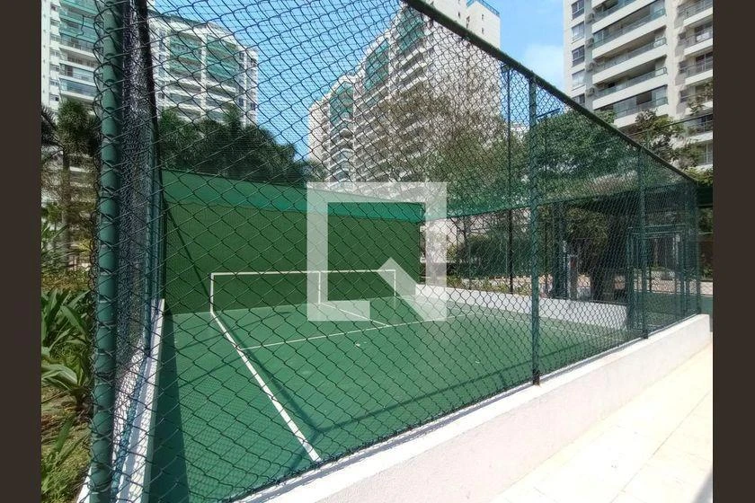 Glass-enclosed balcony in a 2-bedroom apartment, 78 m² — photo 27