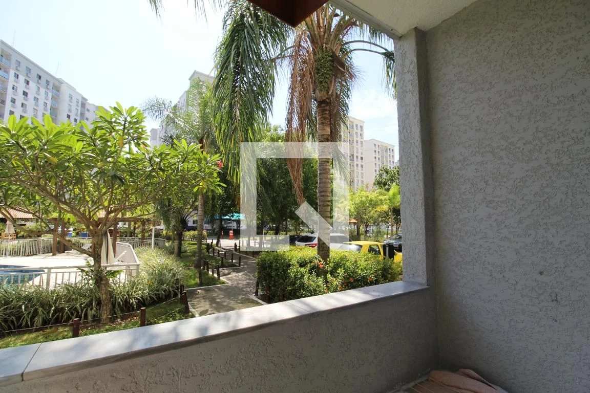 Apartamento mobiliado com 2 quartos e varanda — photo 9