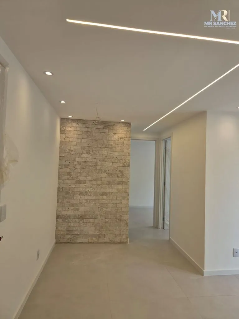 2-bedroom apartment with a mountain view in Rio de Janeiro — photo 10