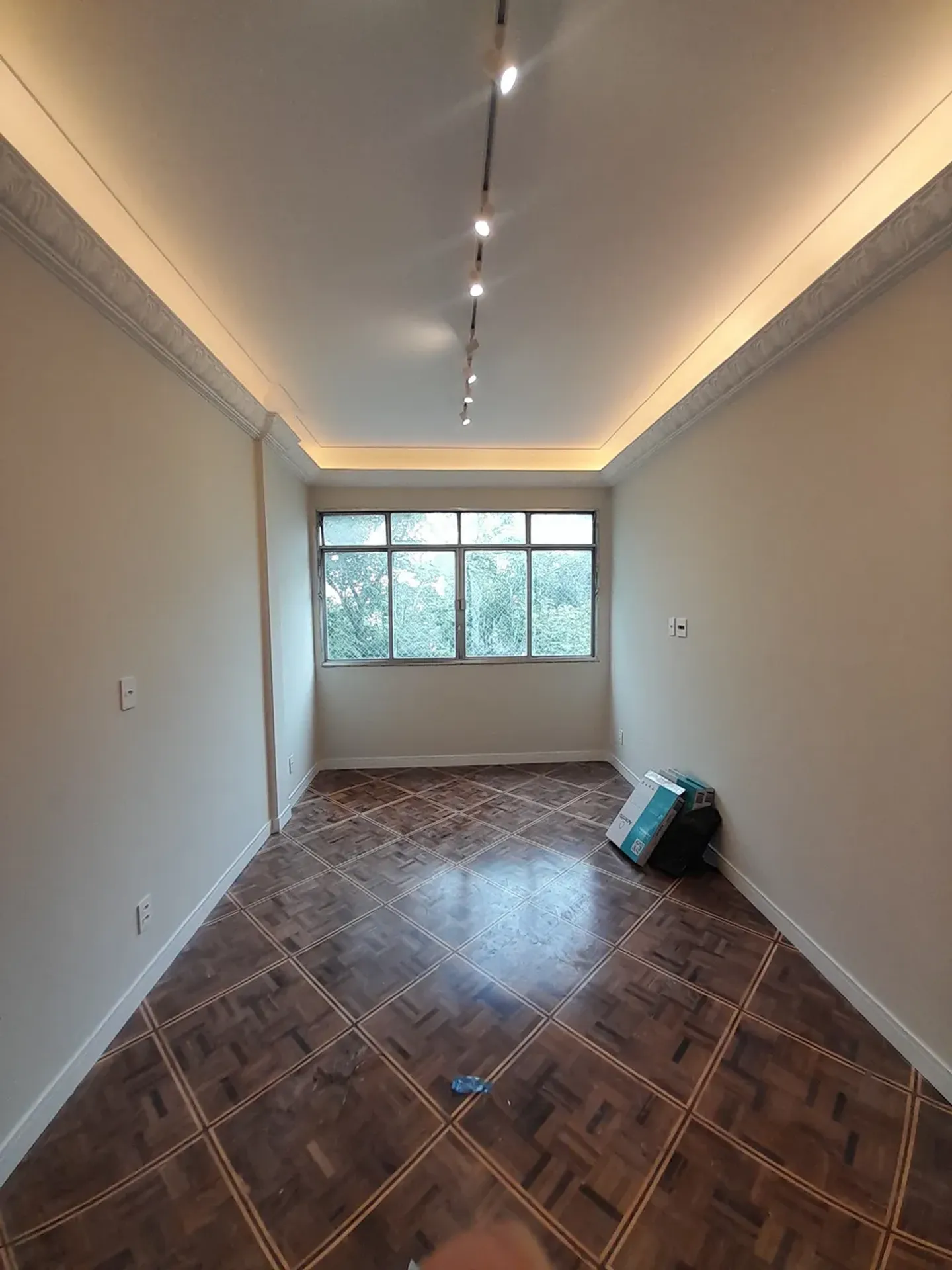 2-bedroom apartment with a park view — photo 8