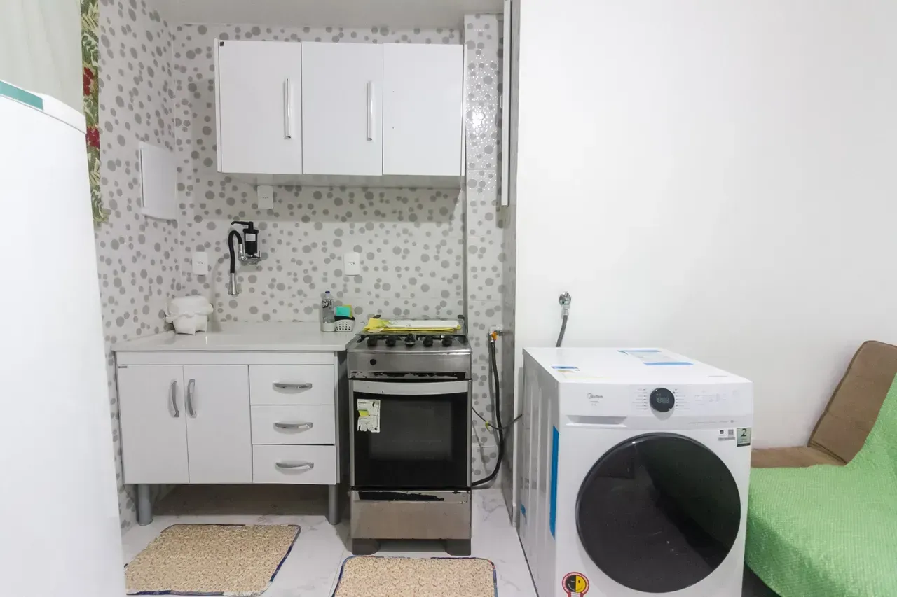 Apartamento mobiliado de 35 m² com 1 quarto e sala