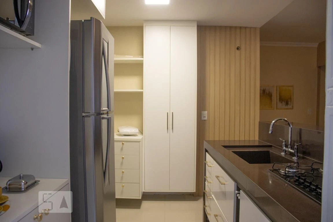 Furnished 2-bedroom apartment with enclosed glass balcony — photo 12