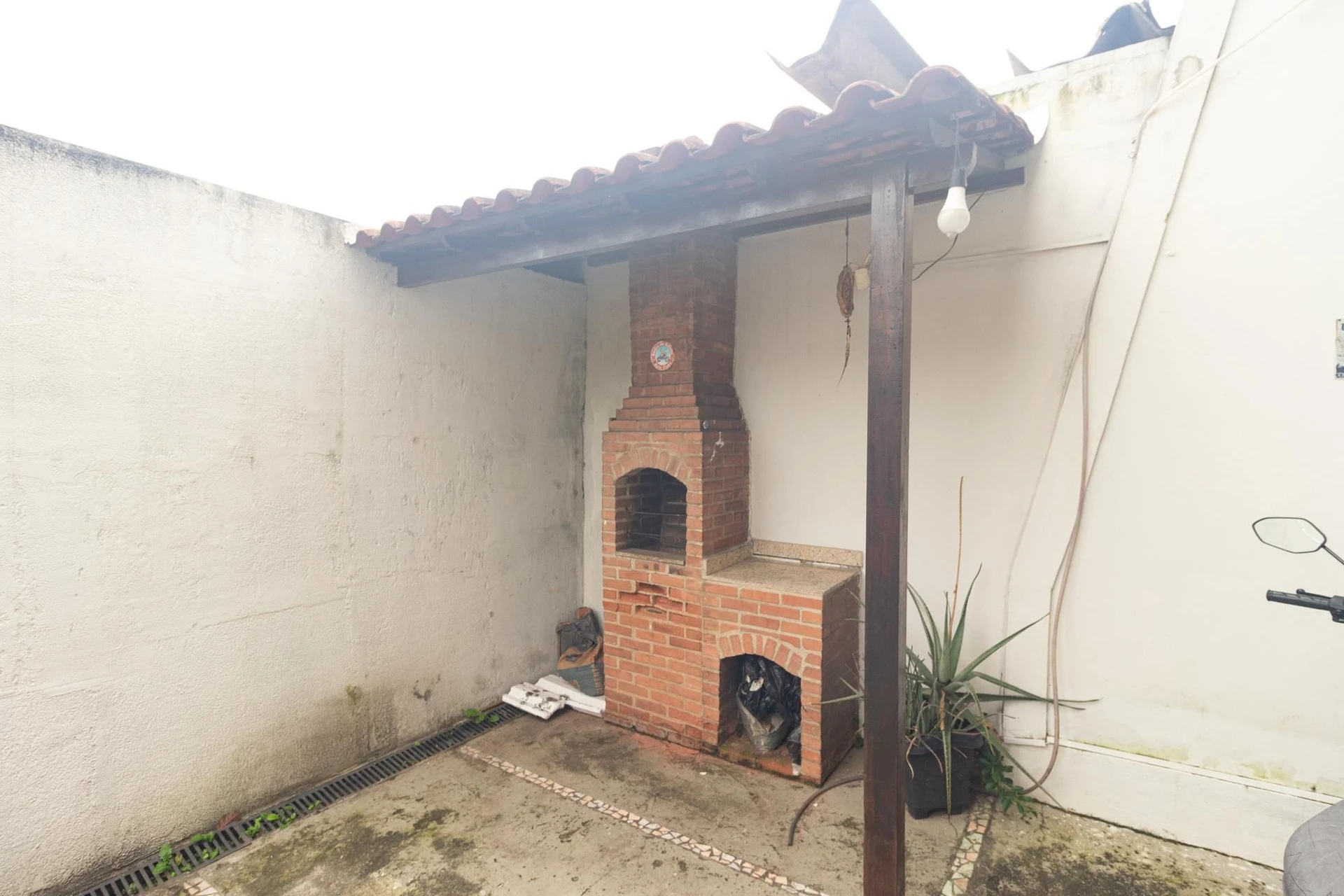 Casa amueblada con 2 dormitorios y parrilla en el balcón — photo 42