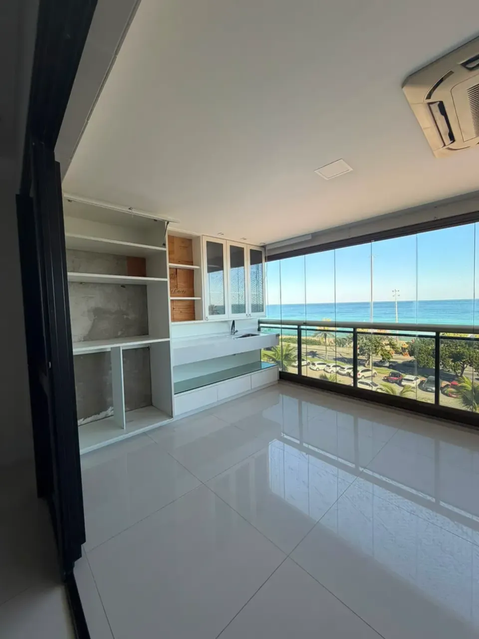 4-bedroom apartment with 5 bathrooms and 226 m² — photo 6