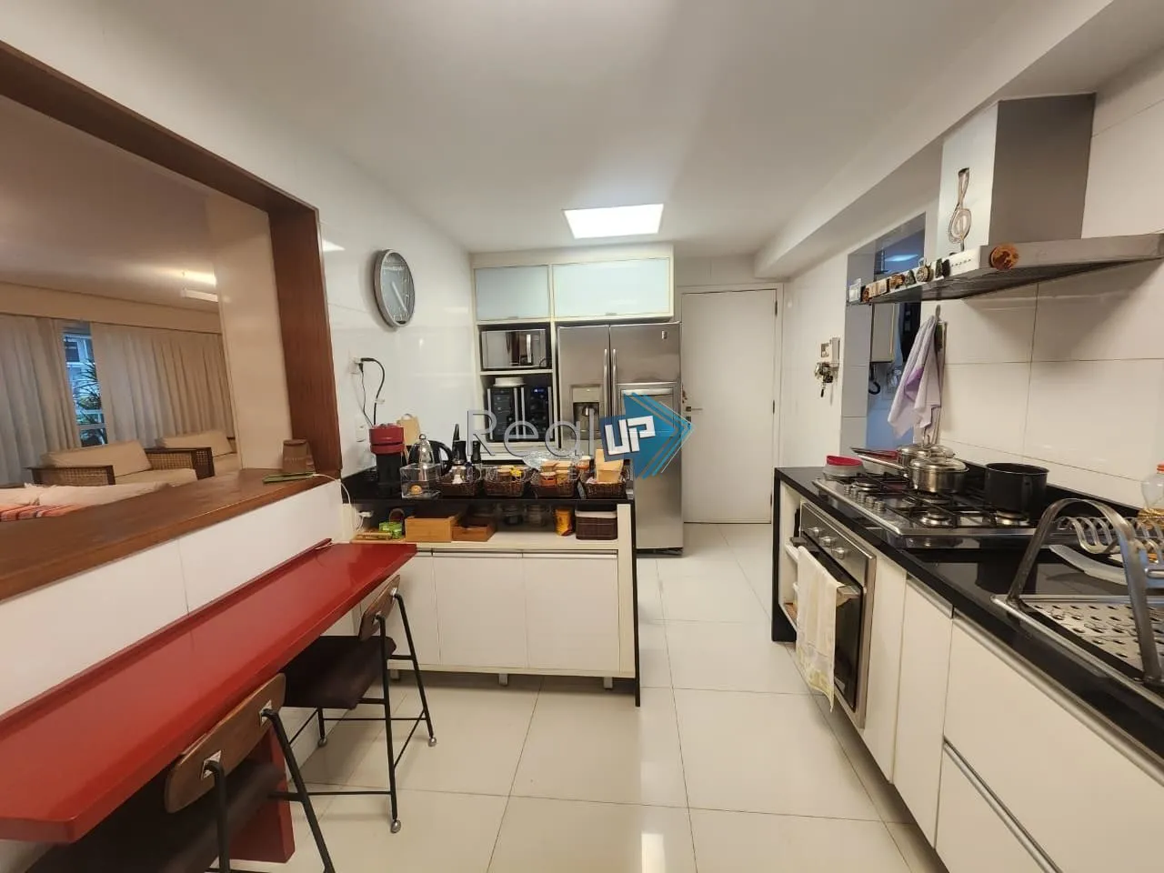 4-bedroom apartment with 227 m² and 3 parking spaces — photo 56