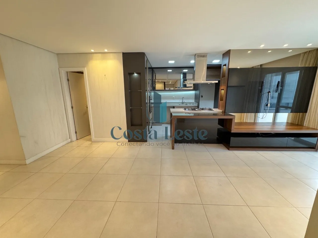 3-bedroom apartment with a home office in Florianópolis — photo 18