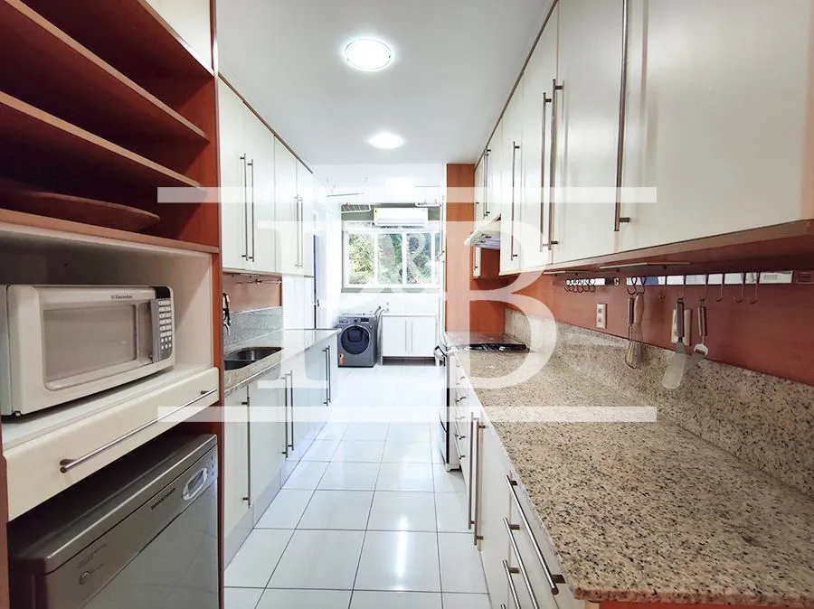 Apartamento com 3 quartos e cozinha fechada — photo 28