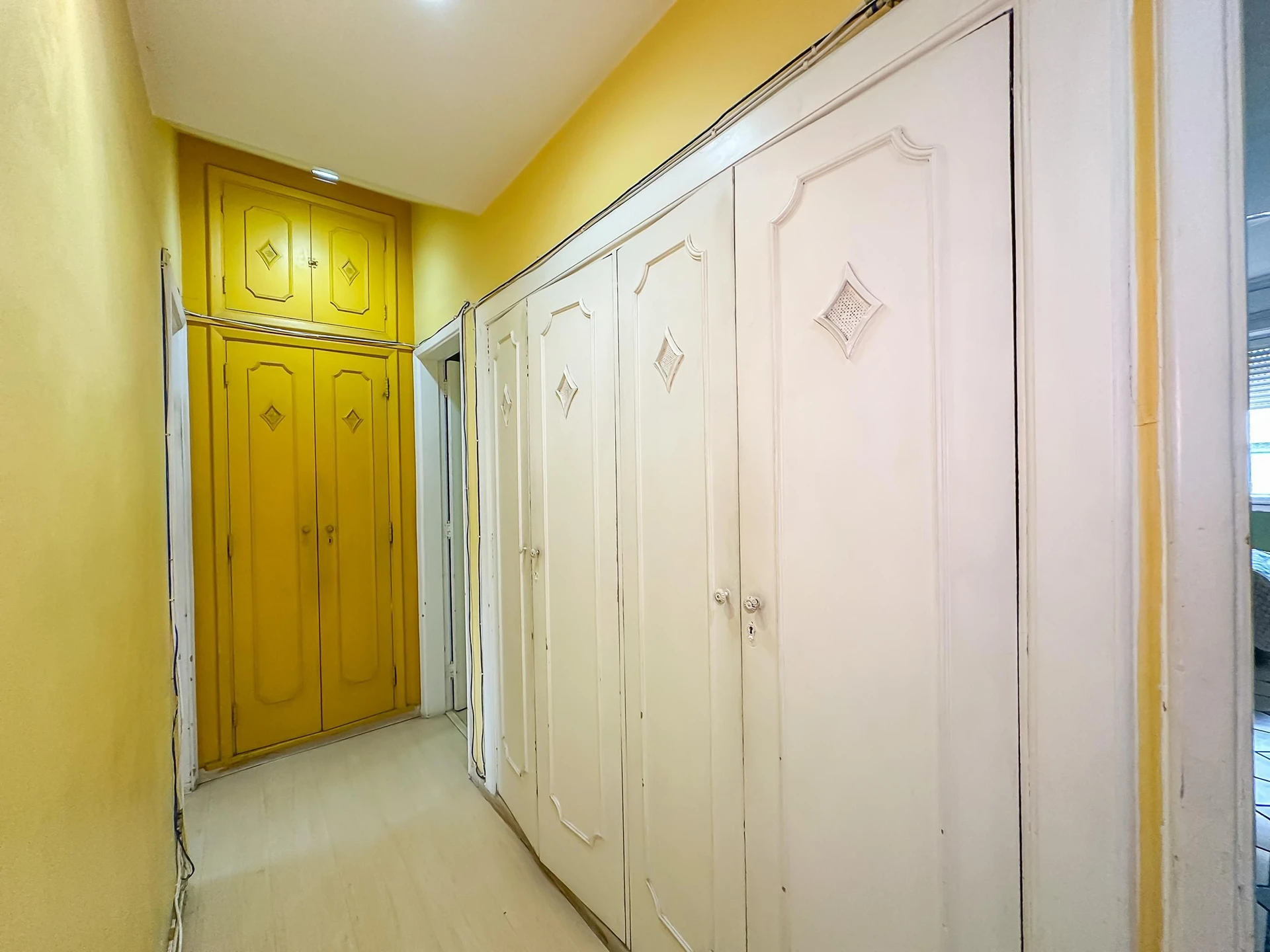 Ванна та 4 спальні: квартира 206 м² — photo 44