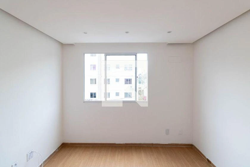 2-bedroom apartment in a building with a gym — photo 12