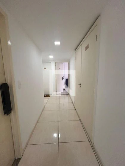 2-bedroom apartment in a building with a pool — photo 19