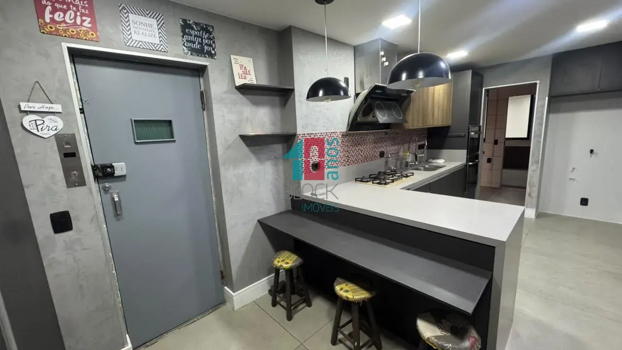 4-bedroom apartment with a home office in Rio de Janeiro — photo 35