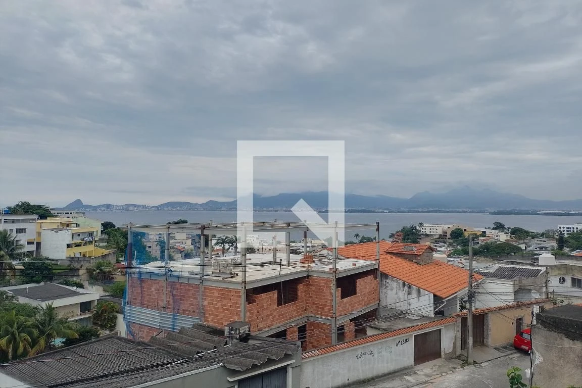 460 m² house with a water view and a private pool — photo 20