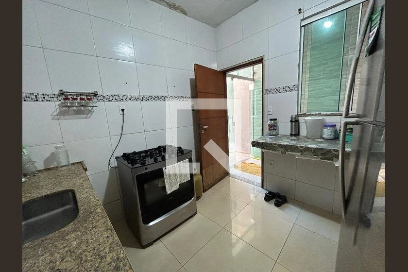 Casa para alugar com varanda e 2 suítes, 120 m² — photo 3