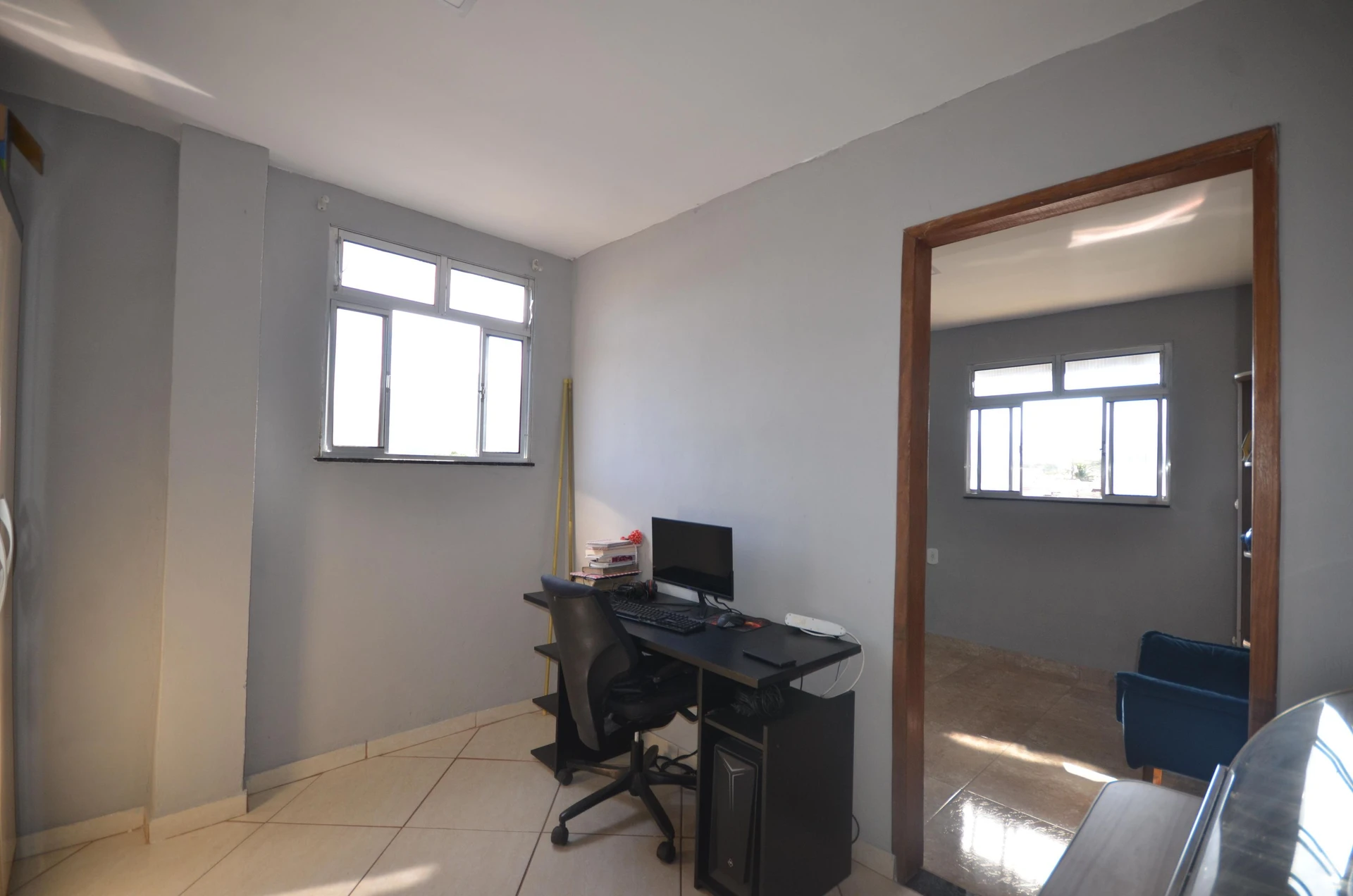 Apartamento com 3 quartos e varanda com área de trabalho — photo 14