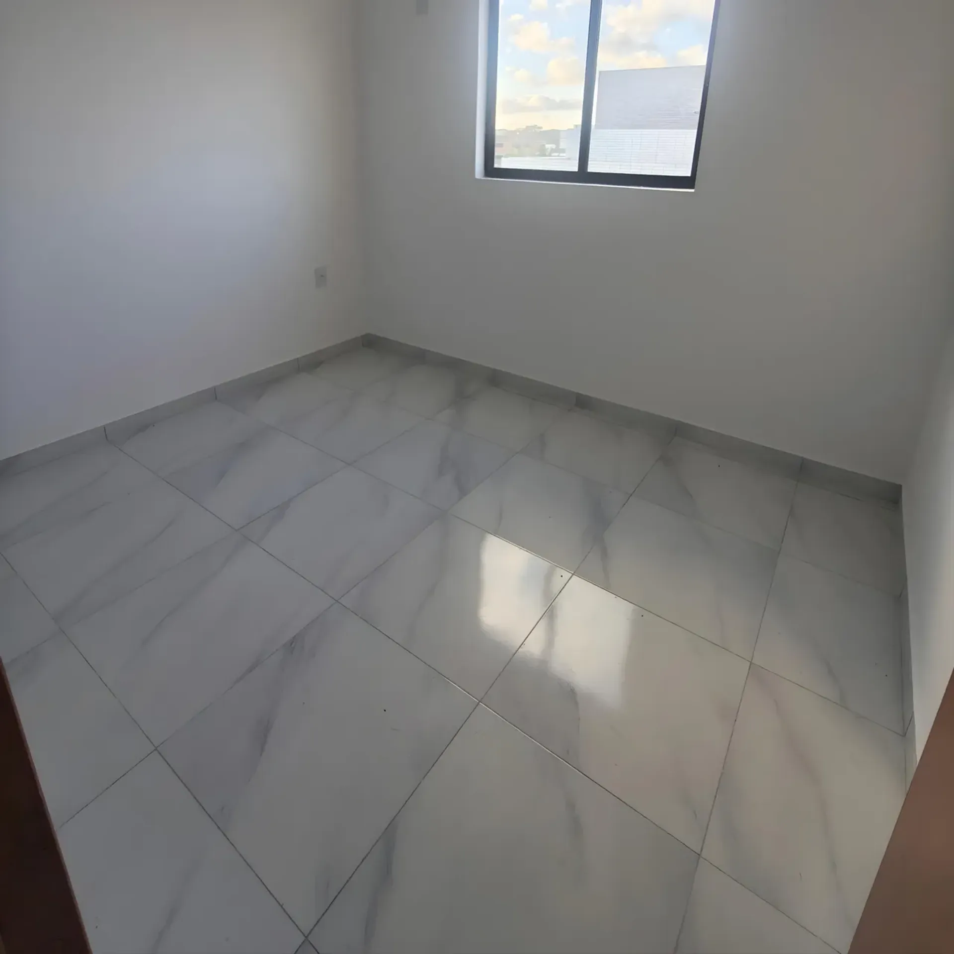 2-bedroom apartment in a building with a coworking space — photo 10