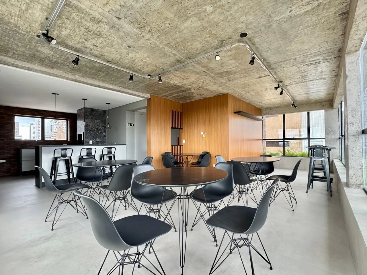Furnished 36 m² studio with 1 bedroom and 1 bathroom — photo 17